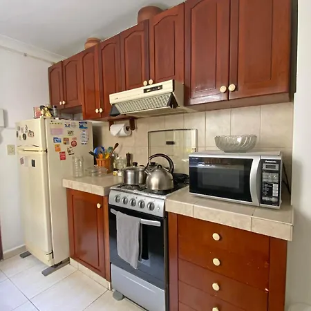 Comodo, Centrico, Cerca A Parque Media Luna Lima Exterior foto